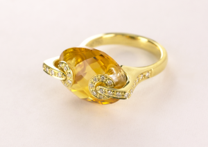 Marquise Shape Citrine and Diamond 18KT yellow gold ring